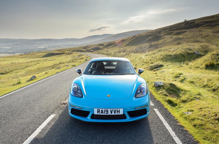  Porsche 718 Cayman T (982C) 2019 года  (UK) (фото 39 из 40)